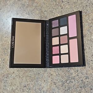 NWOT LANCOME GLAM PALETTE!!
